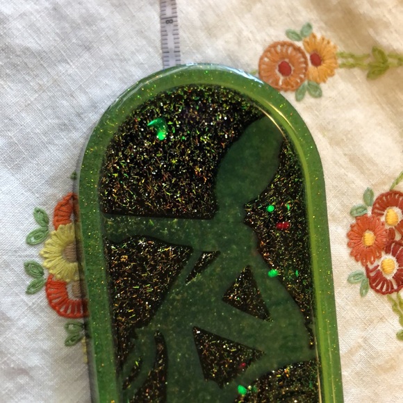 Handmade resin witch tray - Picture 4 of 5